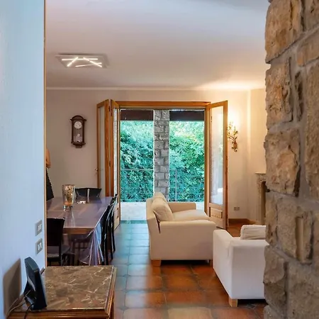 Villa Punta Sasso *