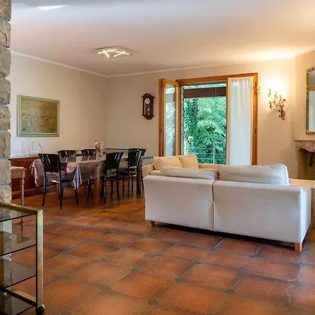 Punta Sasso Villa Manerba del Garda