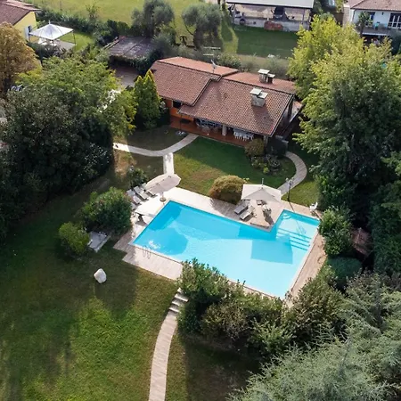 Villa Punta Sasso *