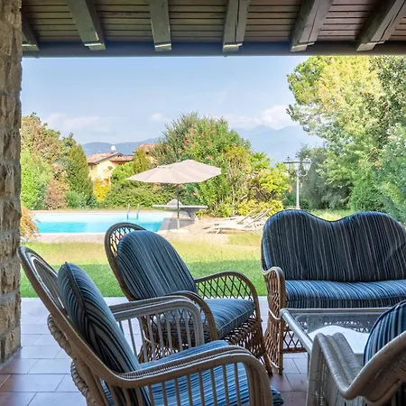 Villa Punta Sasso